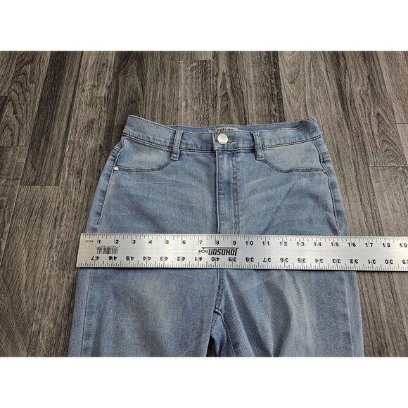 Refuge Jeans Womens 6 Light Wash Distressed Skinny Raw Hem Stretch Denim Ankle - Picture 7 of 10